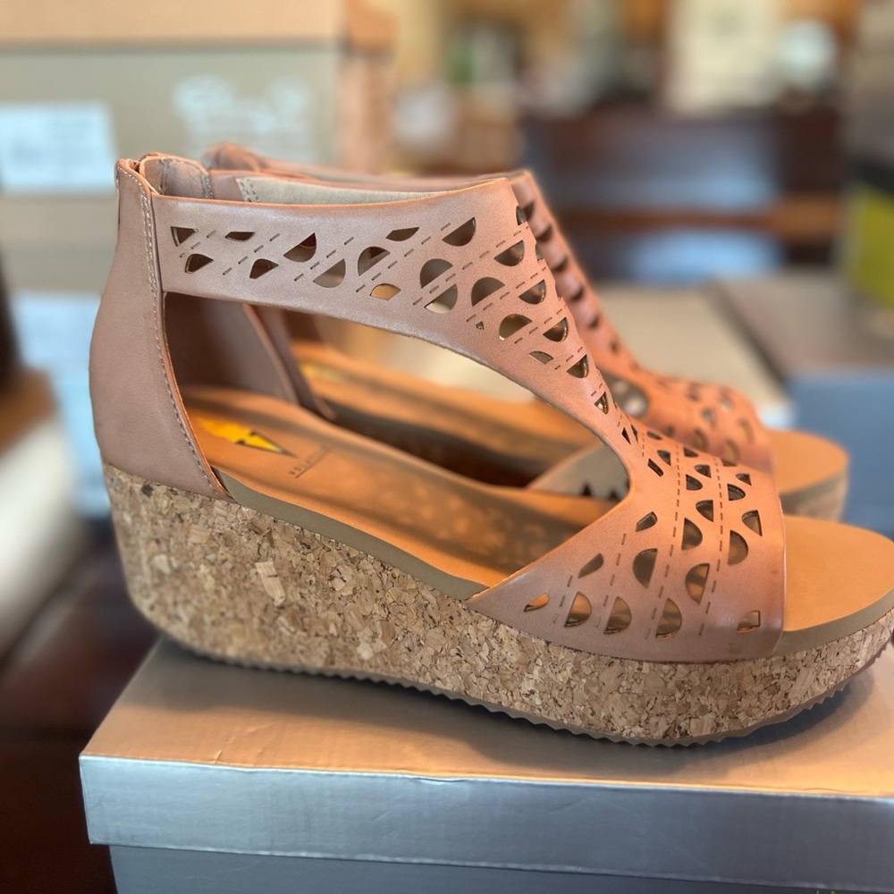 Volatile Tan Wedge Sandals with Laser-Cut Design